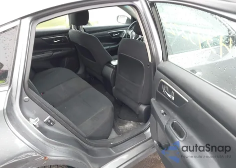 2015 Nissan Altima 2.5 S z USA, uszkodzony, nr VIN 1N4AL3AP1FC482337